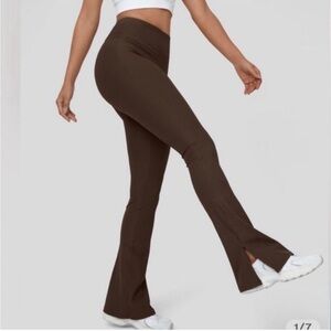 Wilo Brown Flare Leggings in Chocolate Brown; size XS